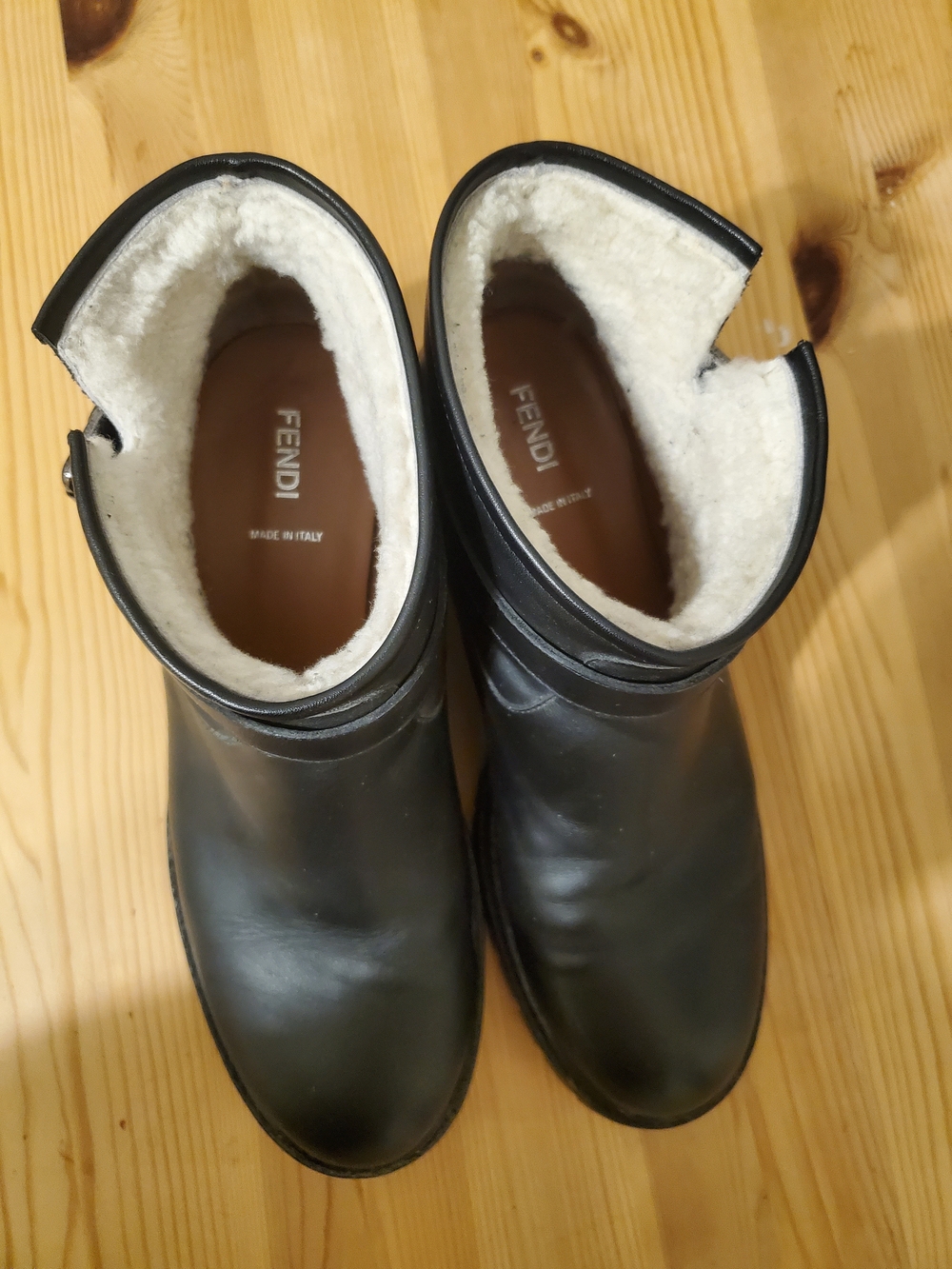 Fendi Black Leather Ankle Boots with Cream Shearling
